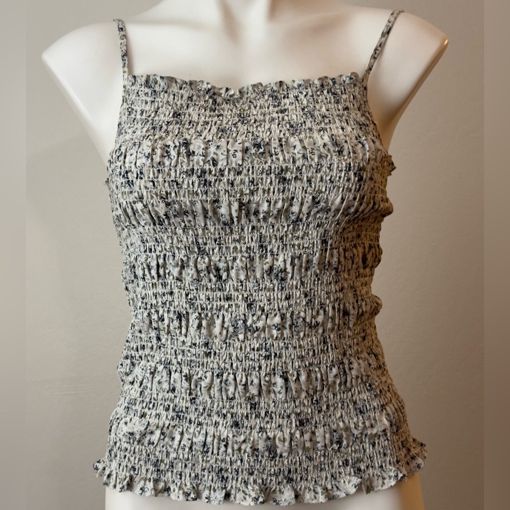 Grade & Gather Smocked Floral Top L